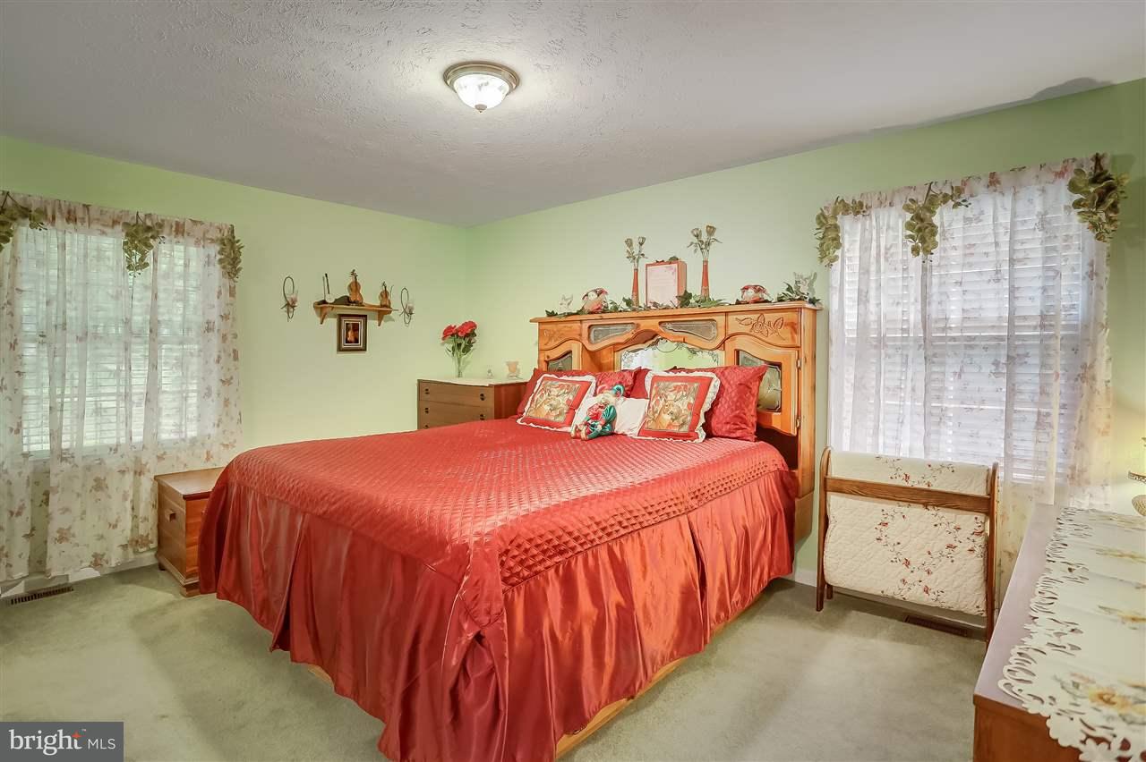 804 Huckleberry Road New Bloomfield, PA 17068 - Photo 11 of 25 Gallery Image 11