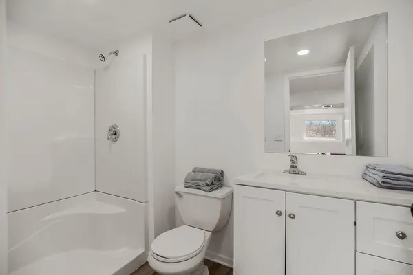 $276,350 | 709 West Clay Street, Harrisonville, MO 64701