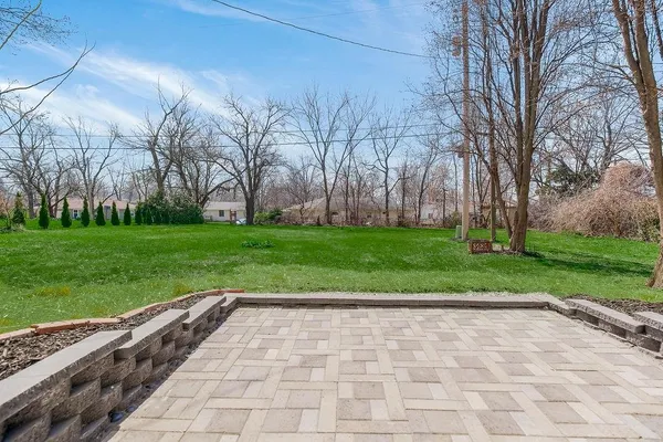 $276,350 | 709 West Clay Street, Harrisonville, MO 64701