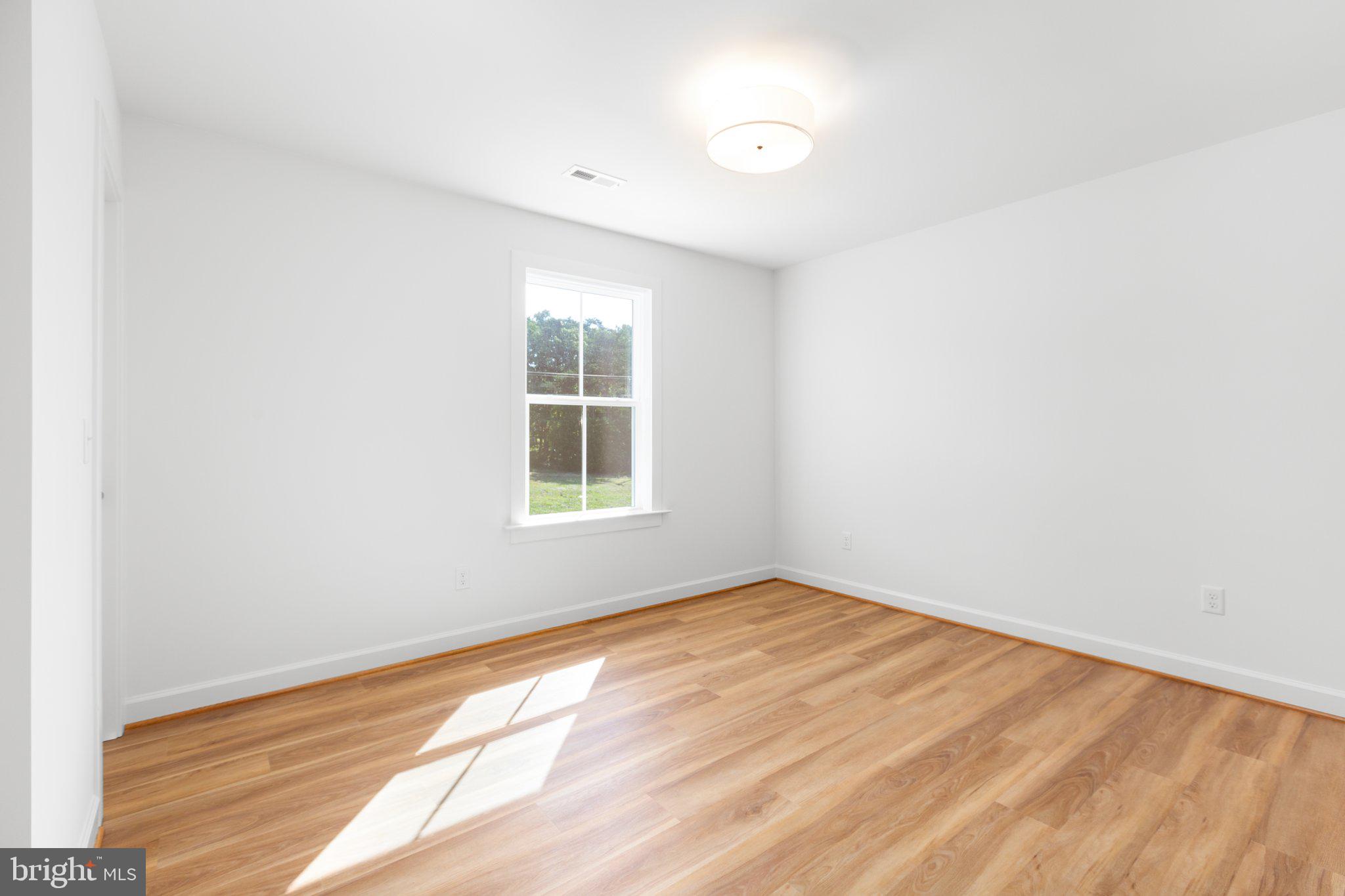 1365 Mountain View Road Stafford, VA 22554 - Photo 35 of 48 Gallery Image 35