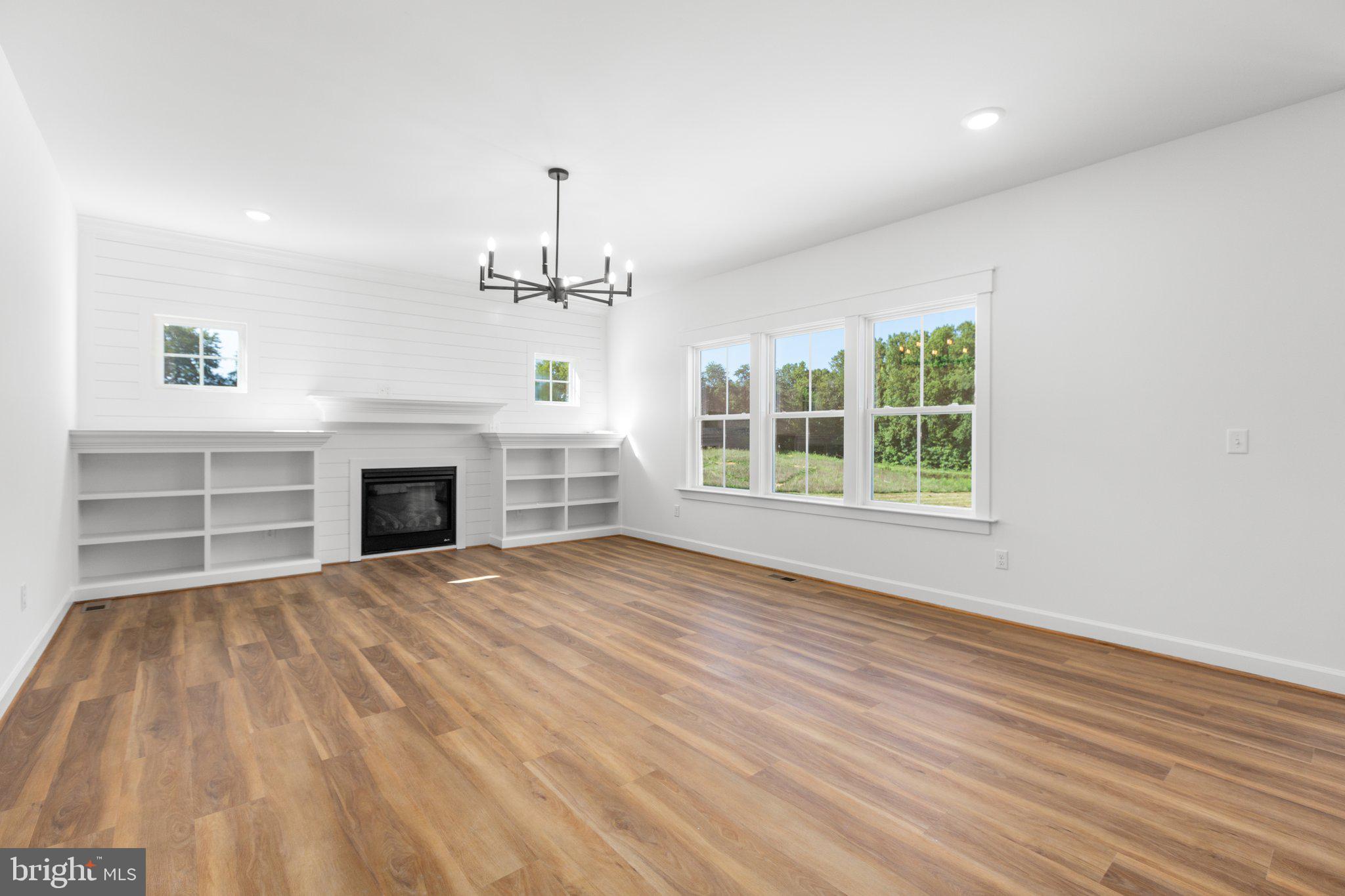 1365 Mountain View Road Stafford, VA 22554 - Photo 8 of 48 Tons of Natural Light