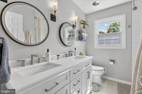 $1,250,000 | 2935 Miller Heights Road, Oakton, VA 22124