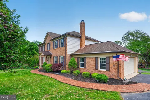 $1,250,000 | 2935 Miller Heights Road, Oakton, VA 22124