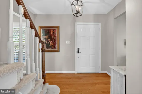 $1,250,000 | 2935 Miller Heights Road, Oakton, VA 22124