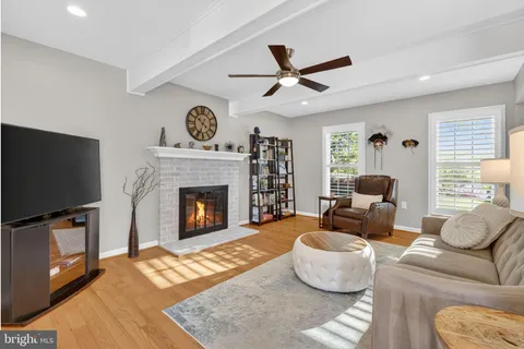 $1,250,000 | 2935 Miller Heights Road, Oakton, VA 22124