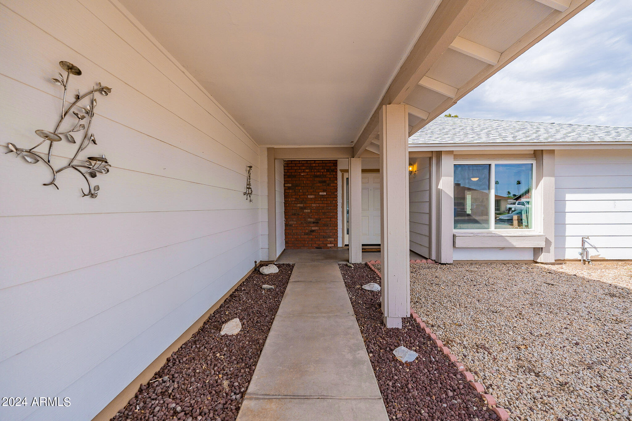 4228 West Hearn Road Phoenix, AZ 85053 - Photo 4 of 67 Gallery Image 4