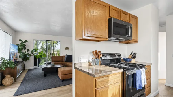 $949,999 | 1702-4 East 7th Street, National City, CA 91950