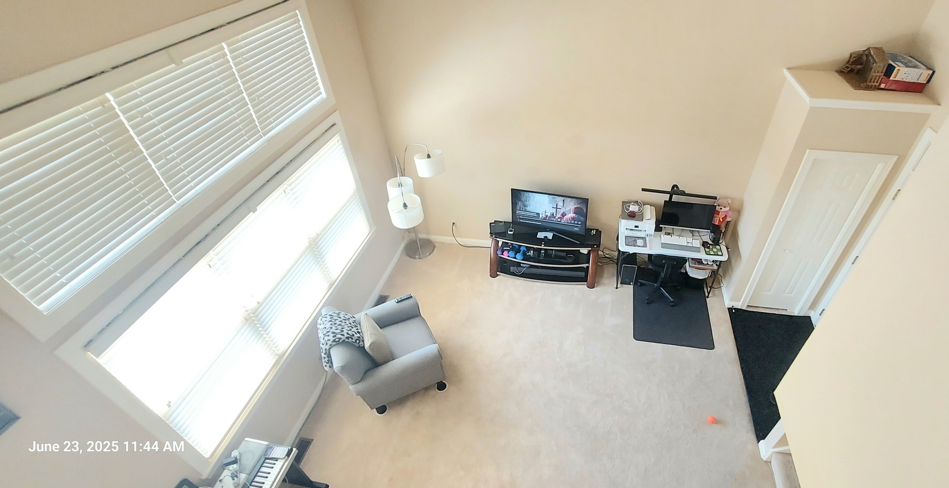 100 Hamlet Circle Montgomery, IL 60538 - Photo 11 of 42 a workspace with furniture and a window