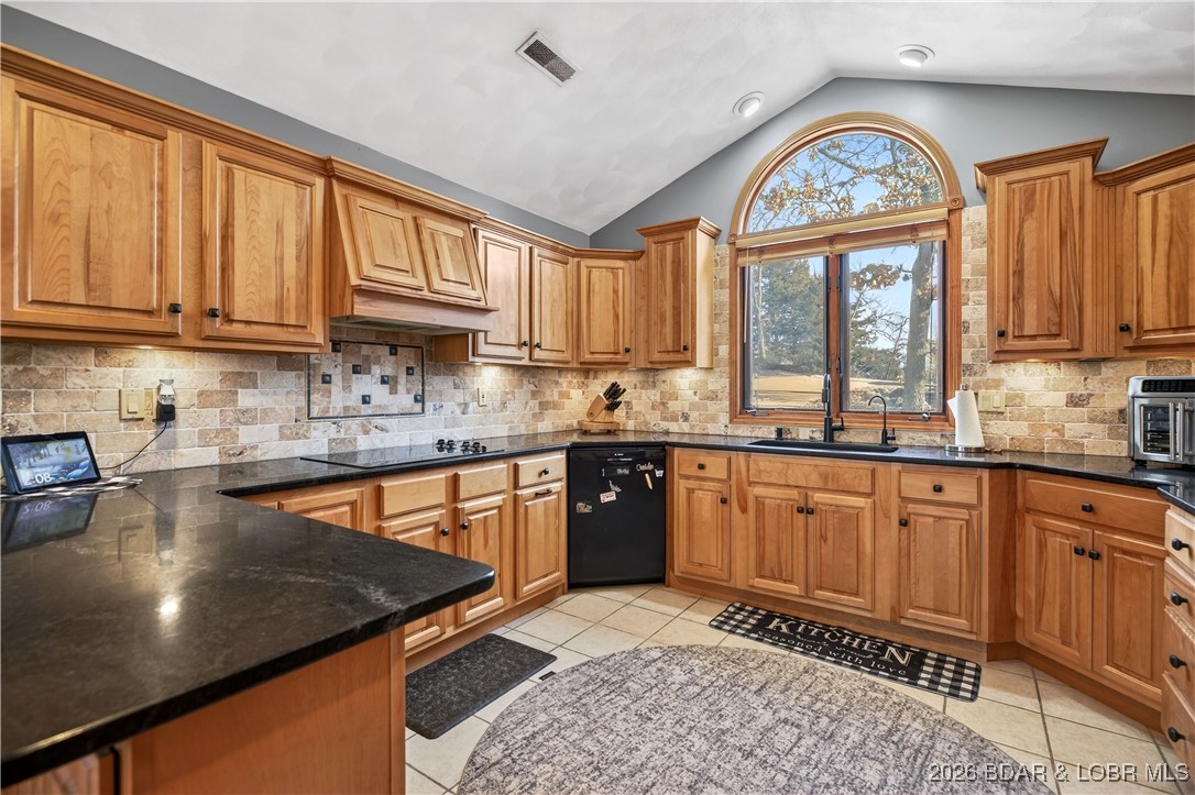 177 Ridgewood Drive Lake Ozark, MO 65049 - Photo 6 of 49 Kitchen