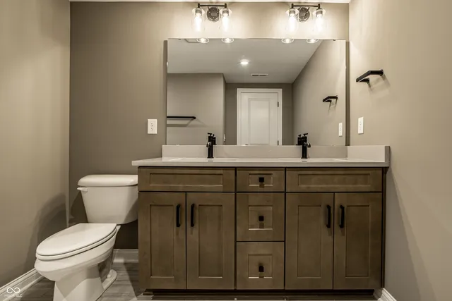 $2,490,000 | 7629 North Washington Boulevard, Indianapolis, IN 46240