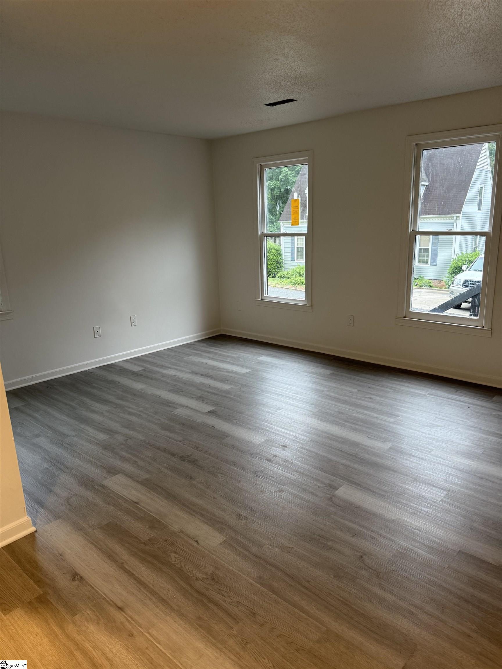20 Starlake Road Simpsonville, SC 29681 - Photo 3 of 18 Gallery Image 3