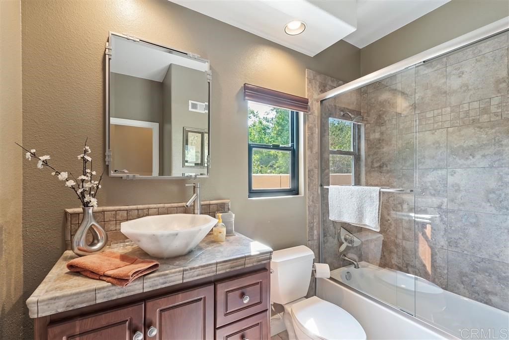 3847 Cedar Vale Way Fallbrook, CA 92028 - Photo 15 of 25 Gallery Image 15