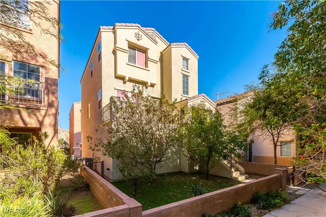 $375,000 | 8925 Gobelin Tapestry Court, Las Vegas, NV 89149