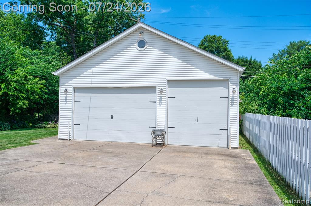 429 East Grand River Road Fowlerville, MI 48836 - Photo 6 of 45 Gallery Image 6