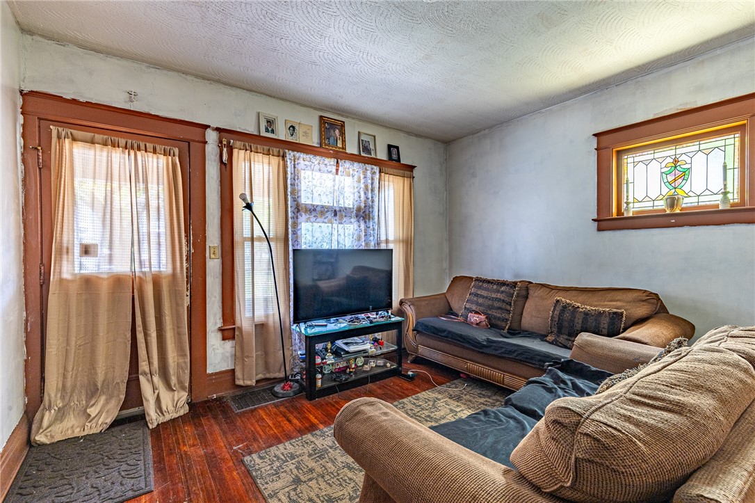 791 Norton Street Rochester, NY 14621 - Photo 8 of 46