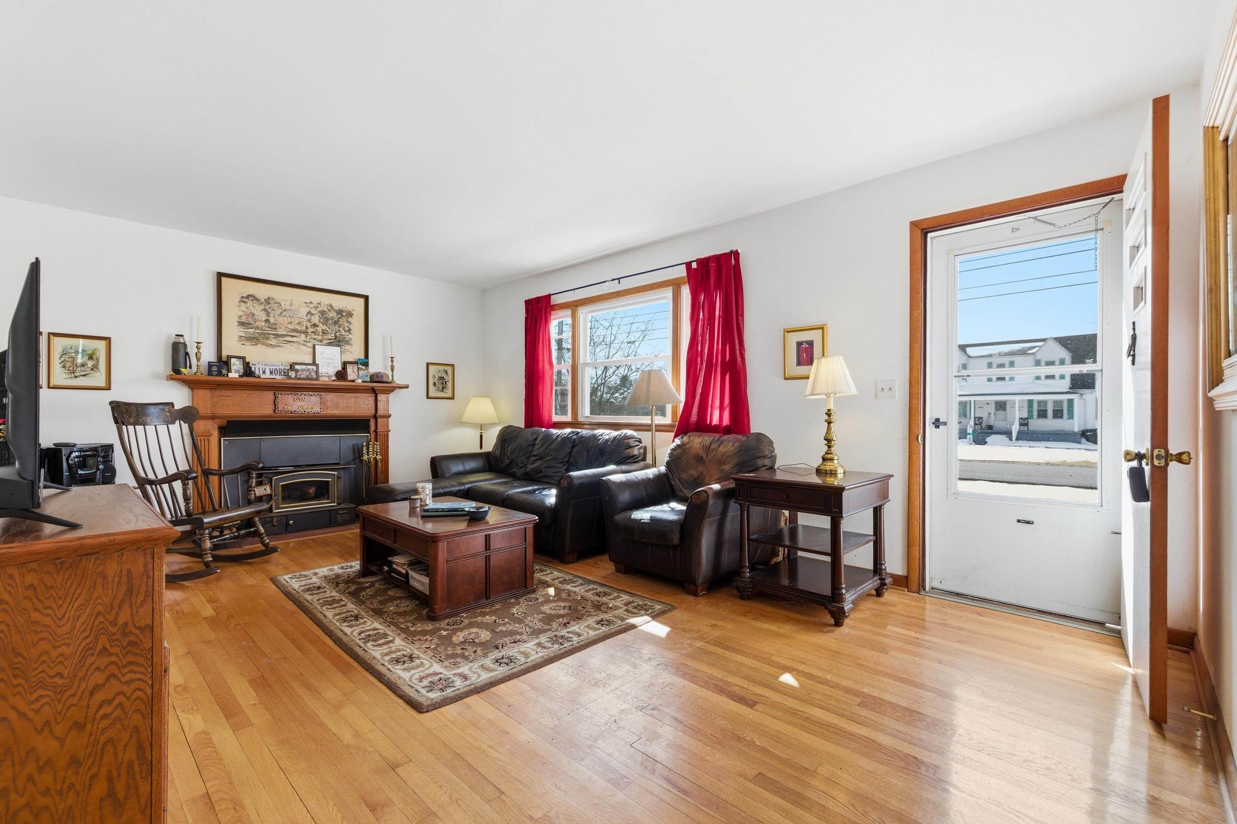 405 North River Road Bridgewater, VA 22812 - Photo 12 of 55 a living room with furniture a rug and a window