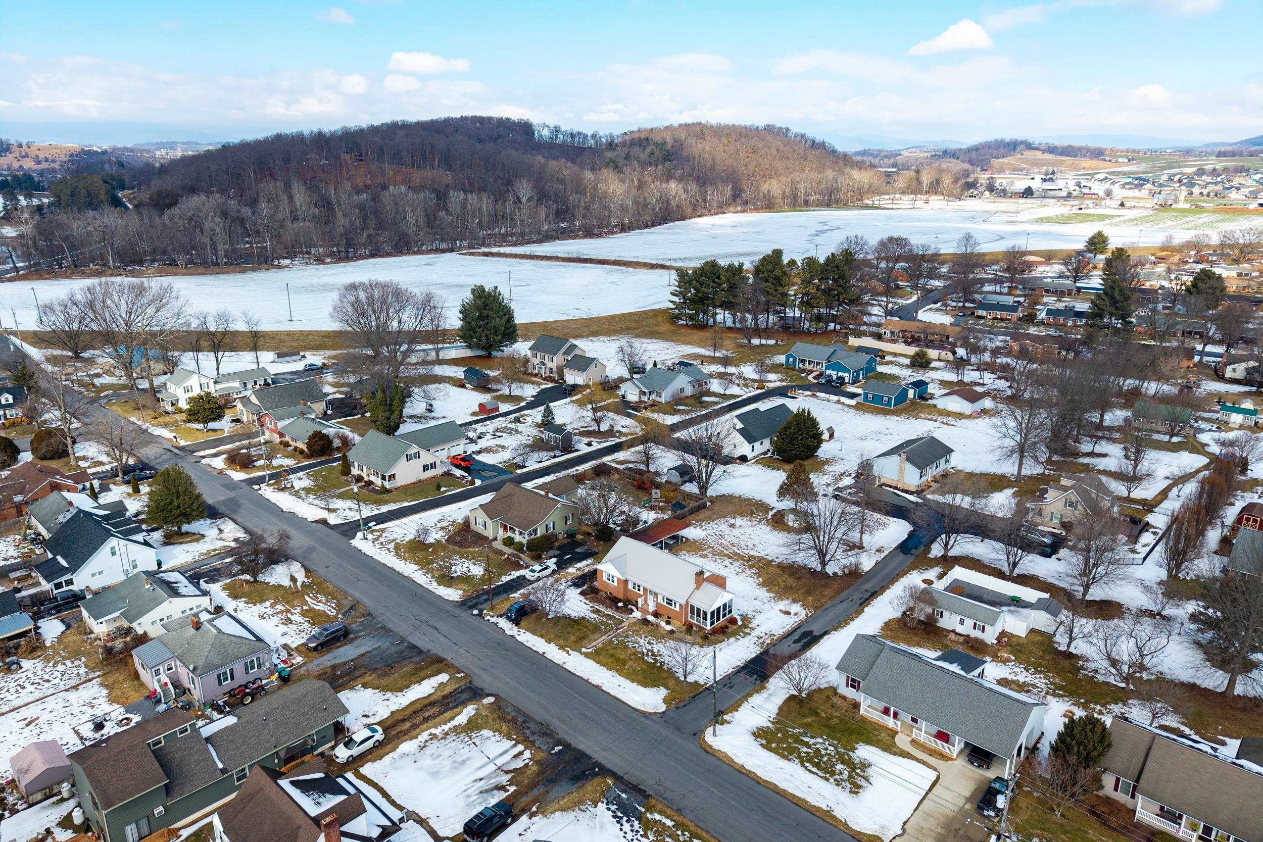 405 North River Road Bridgewater, VA 22812 - Photo 44 of 55 a view of a city