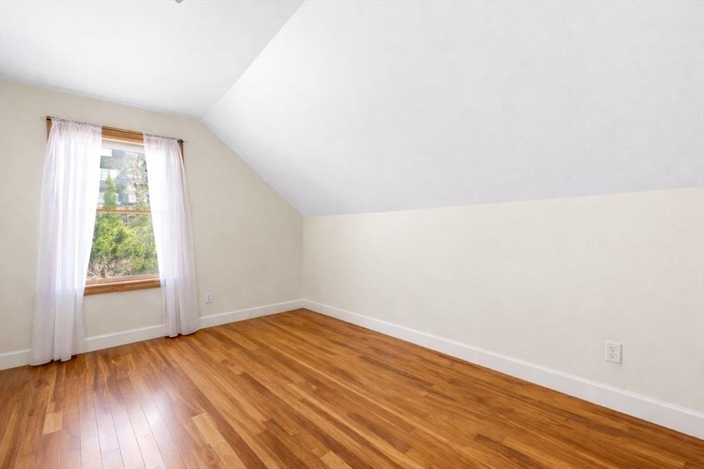 430 East 8th Street Boston, MA 02127 - Photo 11 of 13