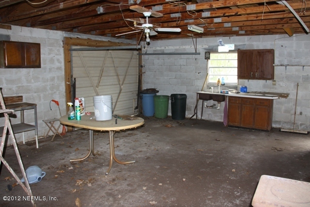509 Carlin Road Satsuma, FL 32189 - Photo 21 of 26 Large garage-workshop