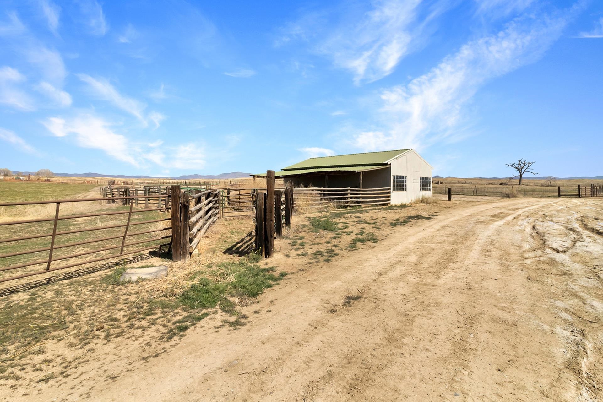 1940 10 Road Mack, CO 81525 - Photo 32 of 42 a view of ocean with a barbeque