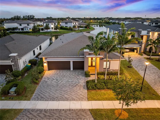 $1,199,900 | 10490 Mira Vista Drive, Parkland, FL 33076