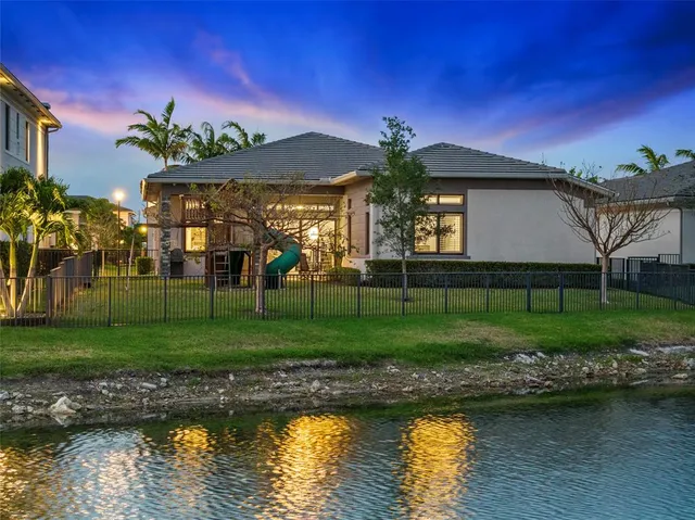 $1,199,900 | 10490 Mira Vista Drive, Parkland, FL 33076