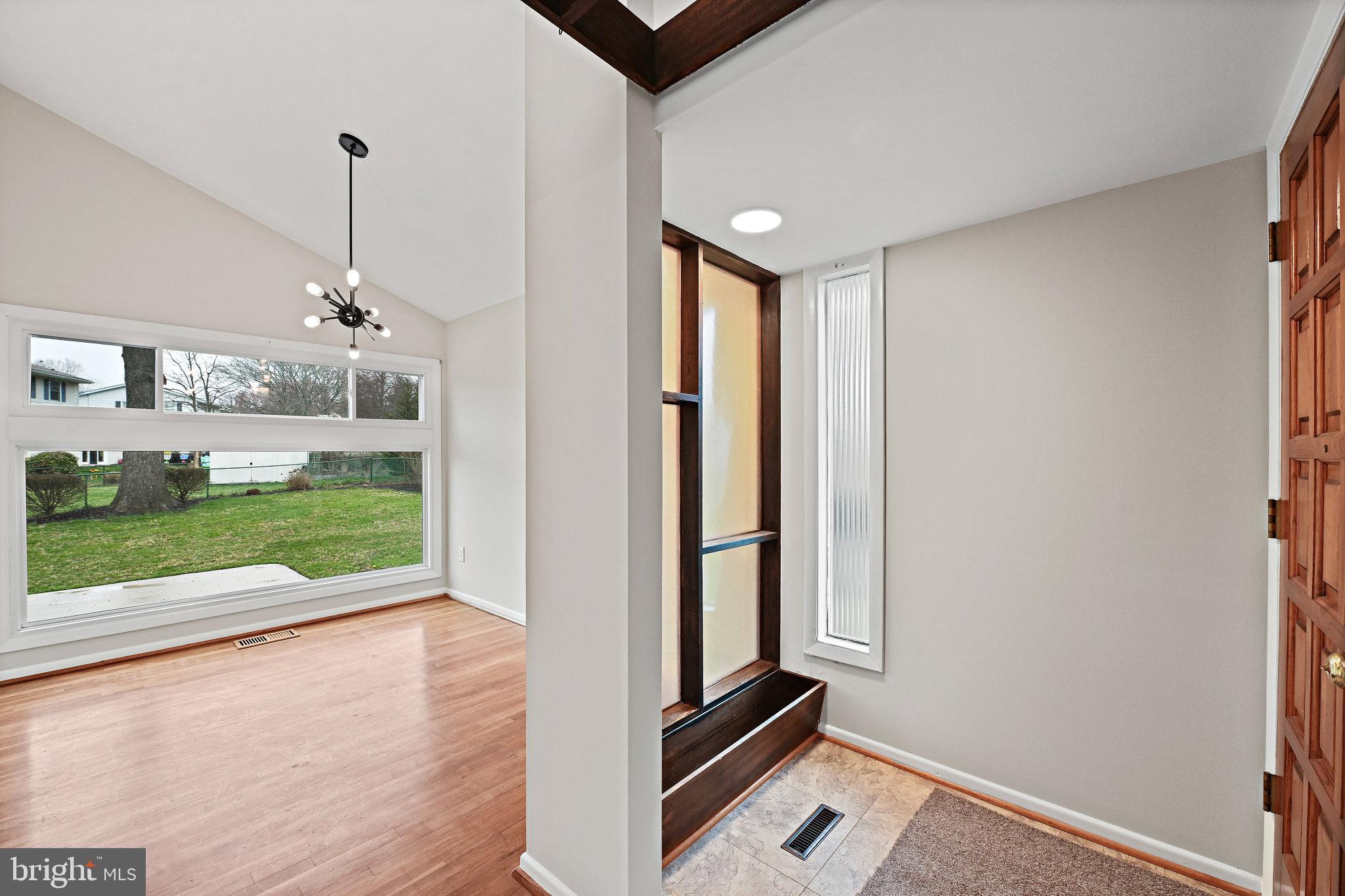 8340 Carnegie Drive Vienna, VA 22180 - Photo 6 of 22