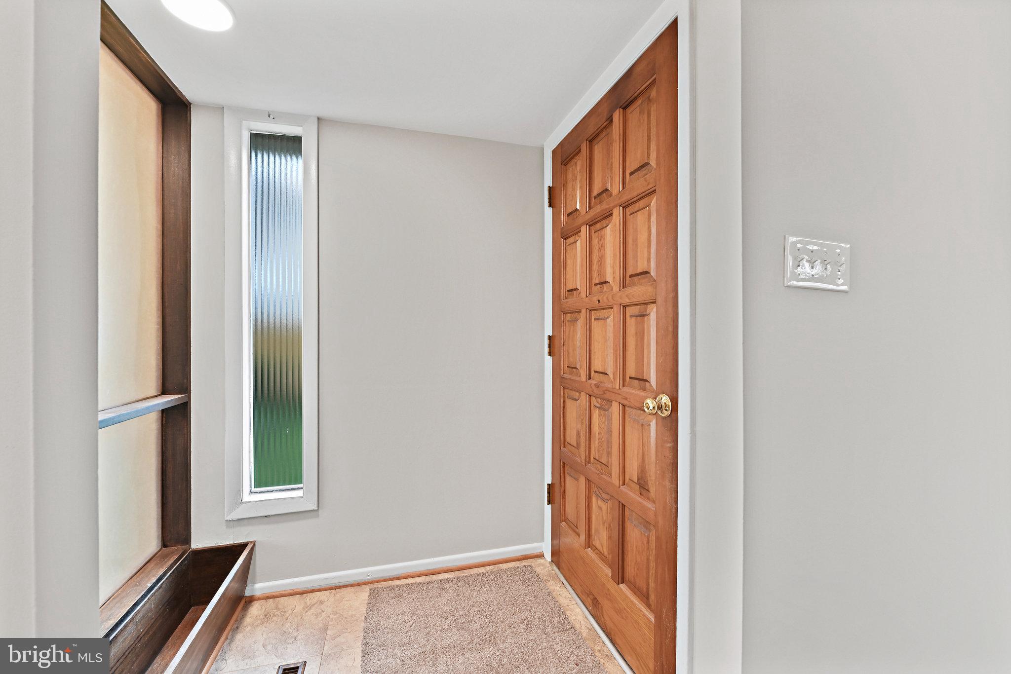 8340 Carnegie Drive Vienna, VA 22180 - Photo 7 of 22