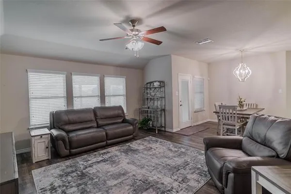 $3,100 | 562 Jamestown Lane, Fate, TX 75189