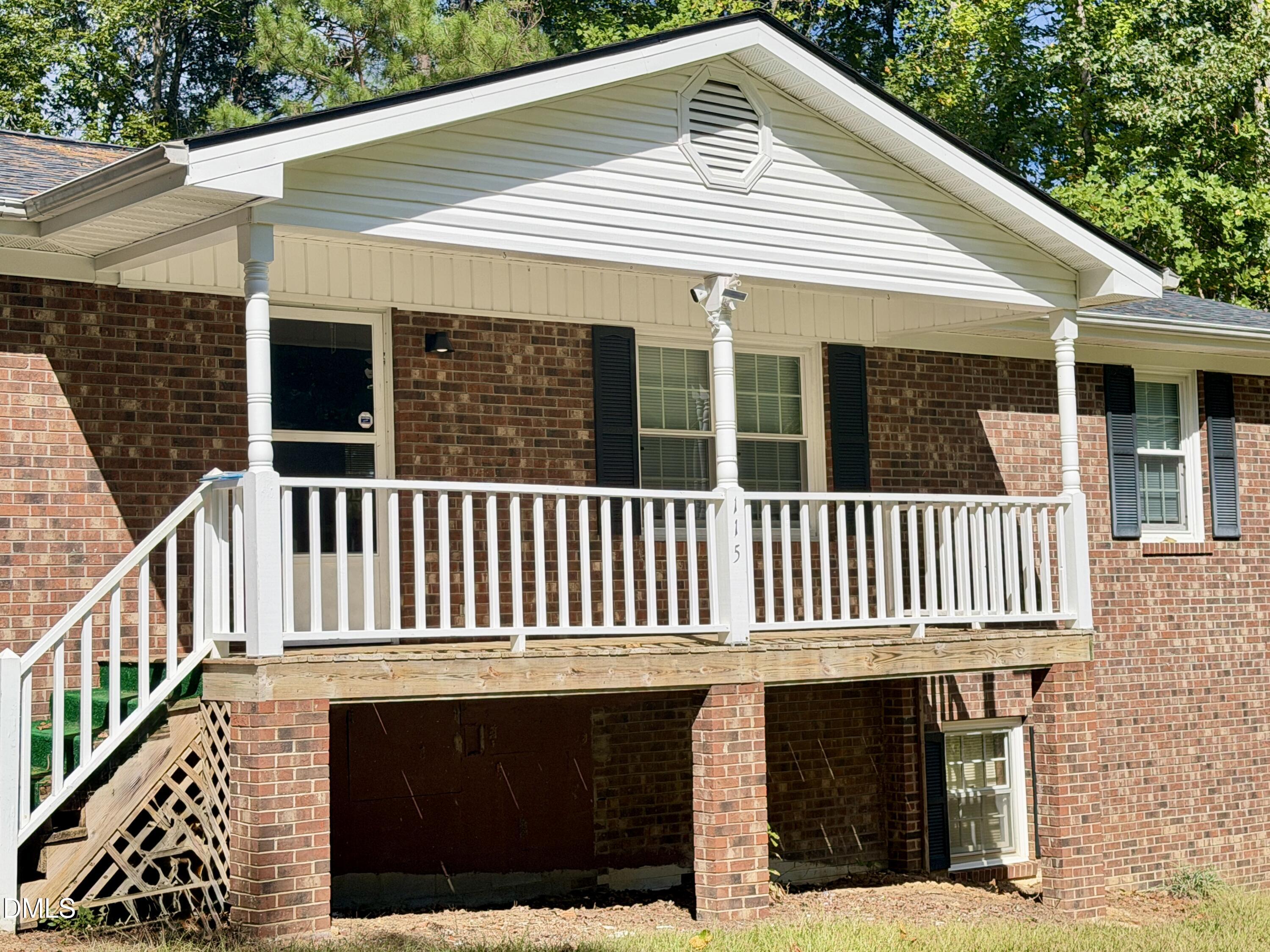 115 Violet Lane Coats, NC 27521 - Photo 2 of 22 IMG_6220