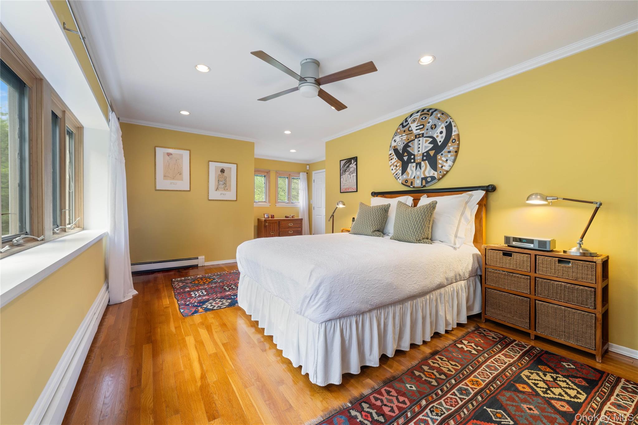 20 Lewis Road Irvington, NY 10533 - Photo 16 of 33 Large primary bedroom suite.