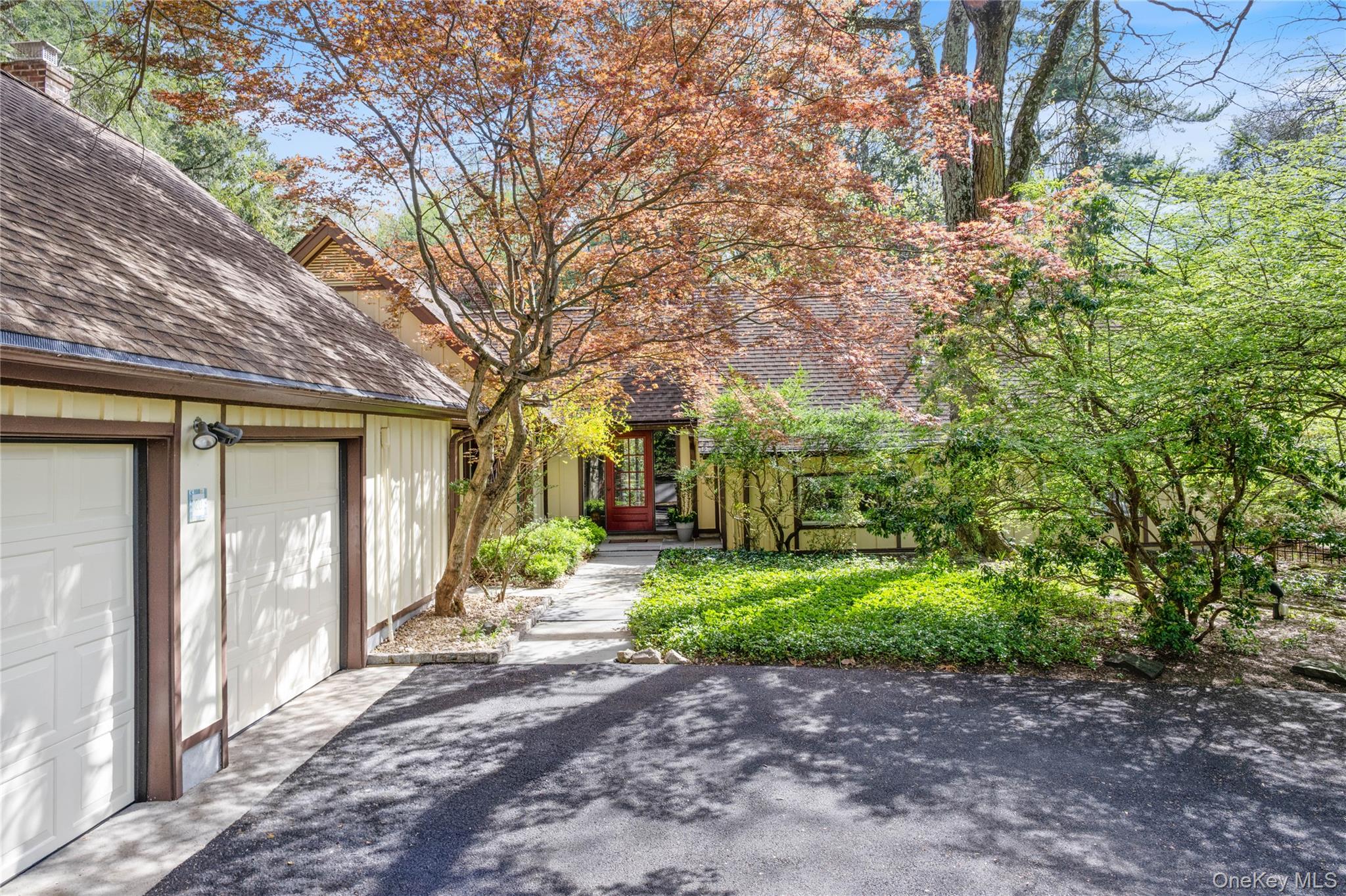 20 Lewis Road Irvington, NY 10533 - Photo 2 of 33 Nestled on a beautifully landscaped property.