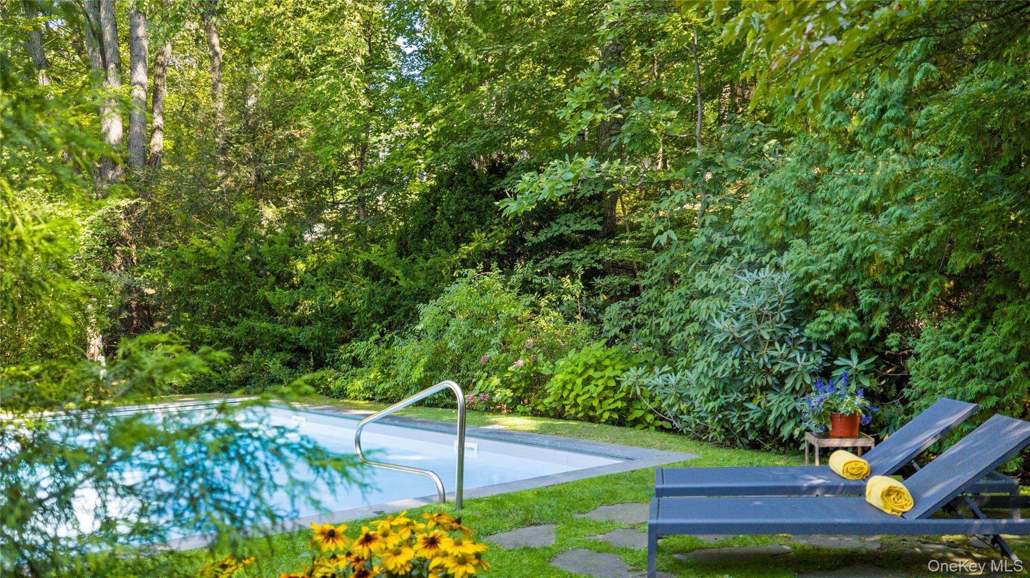 20 Lewis Road Irvington, NY 10533 - Photo 30 of 33 Tucked away and private.