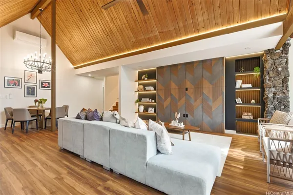 $4,270,000 | 337 Wanaao Road, Kailua, HI 96734