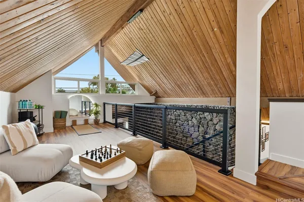 $4,270,000 | 337 Wanaao Road, Kailua, HI 96734