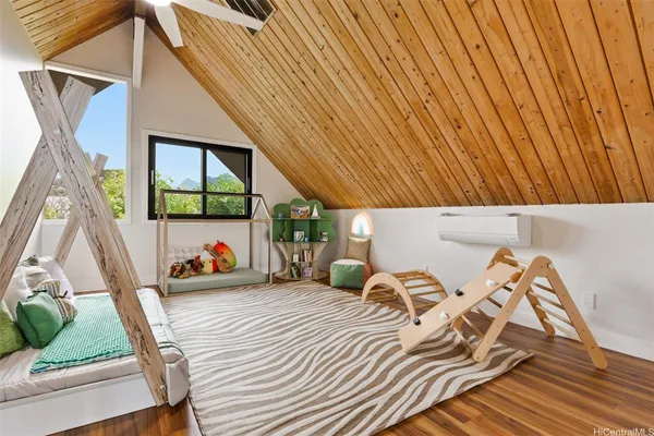 $4,270,000 | 337 Wanaao Road, Kailua, HI 96734