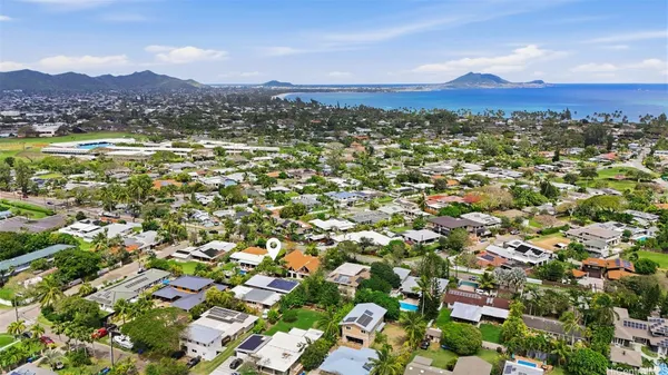 $4,270,000 | 337 Wanaao Road, Kailua, HI 96734