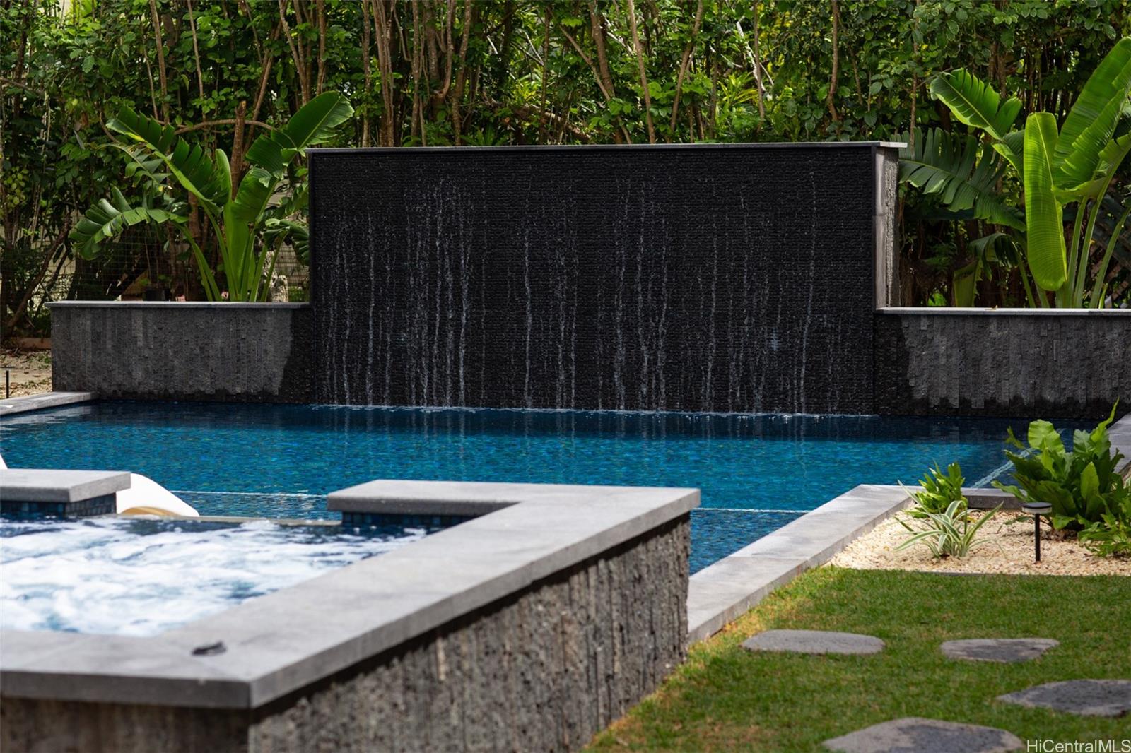 337 Wanaao Road Kailua, HI 96734 - Photo 6 of 25