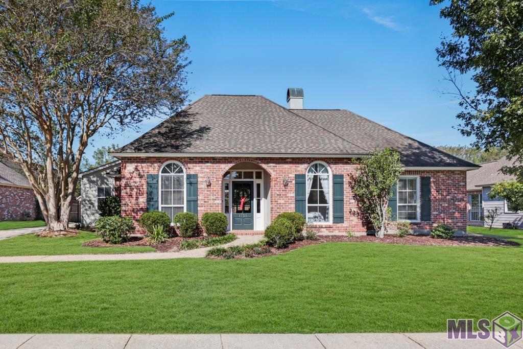 1735 Ridgeland Drive Baton Rouge, LA 70810 - Photo 1 of 28