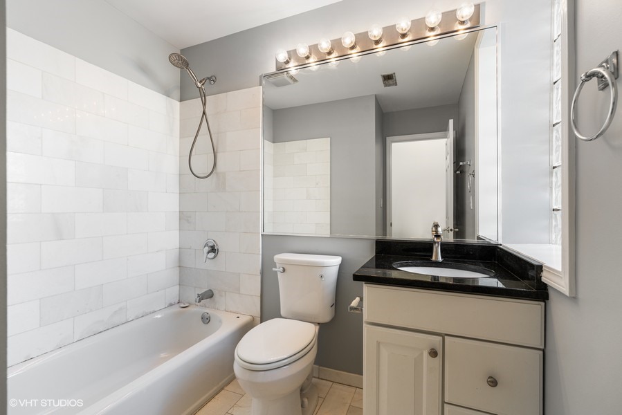 4640 North Racine Avenue, Unit 3 Chicago, IL 60640 - Photo 10 of 11 Gallery Image 10