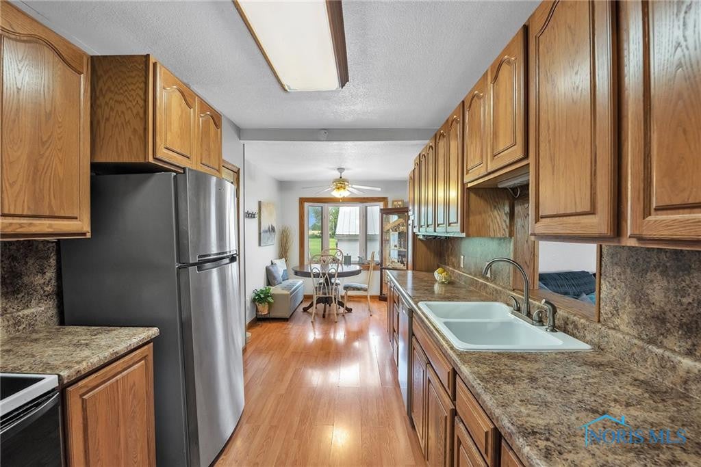 9115 Mandell Road Perrysburg, OH 43551 - Photo 10 of 35 Gallery Image 10
