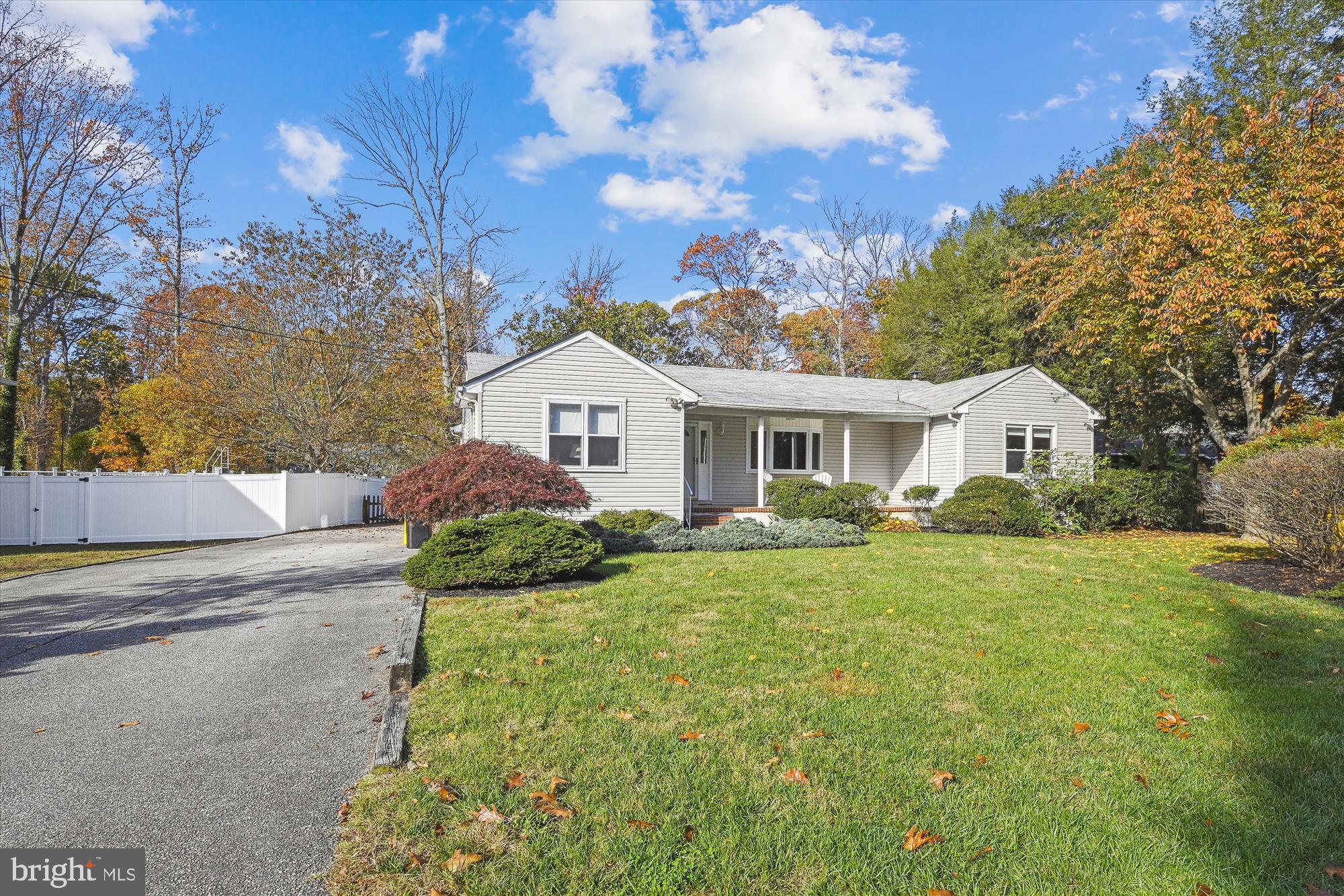 156 Dundee Road Severna Park, MD 21146 - Photo 31 of 35 Oversized Driveway