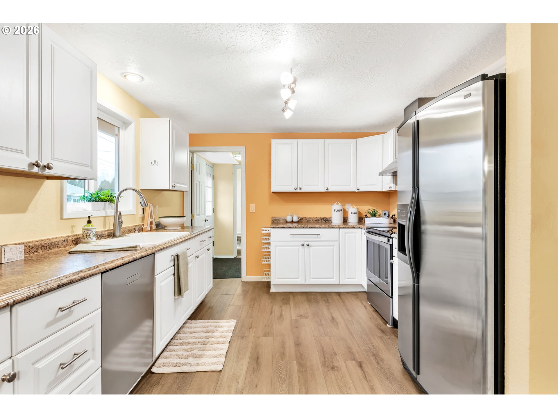 3579 Oxbow Way Eugene, OR 97401 - Photo 14 of 48