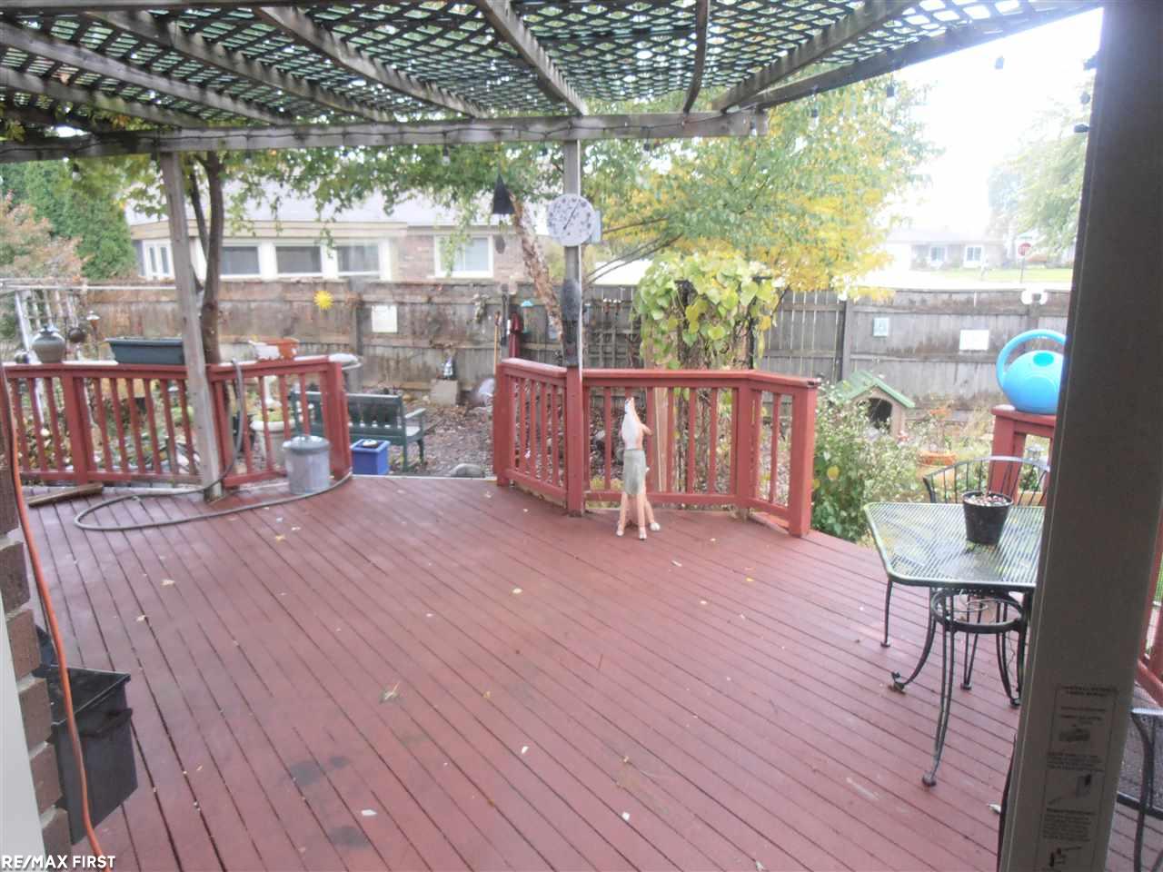 5014 Peekskill Drive Sterling Heights, MI 48310 - Photo 23 of 26 31364584-22.JPG