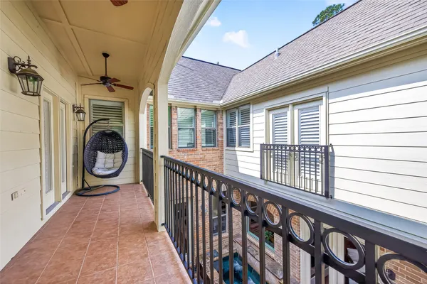 $795,000 | 71 Mill Point Place, The Woodlands, TX 77380