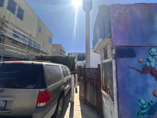 $2,500,000 | 911 Seacoast Drive, Imperial Beach, CA 91932