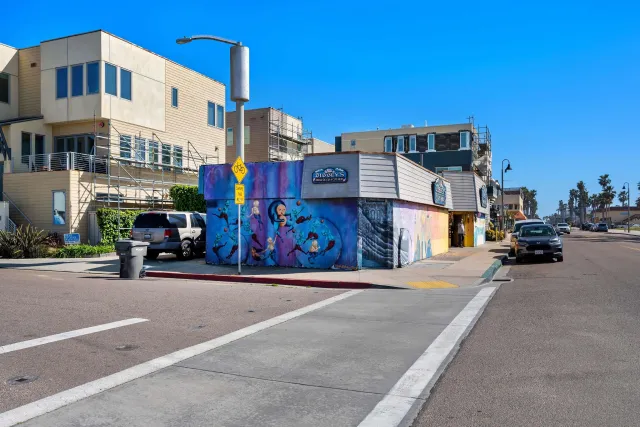 a car parked in front of a building