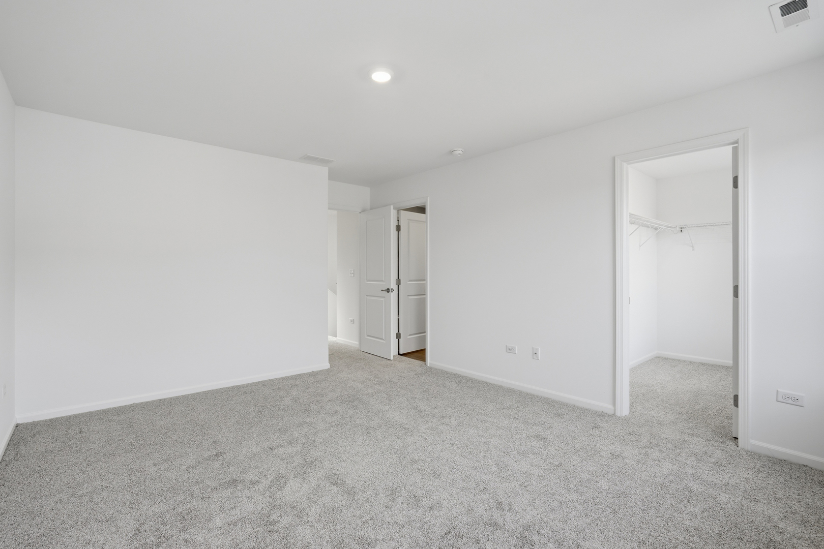 402 Red Oak Circle Volo, IL 60020 - Photo 11 of 20 a view of an empty room
