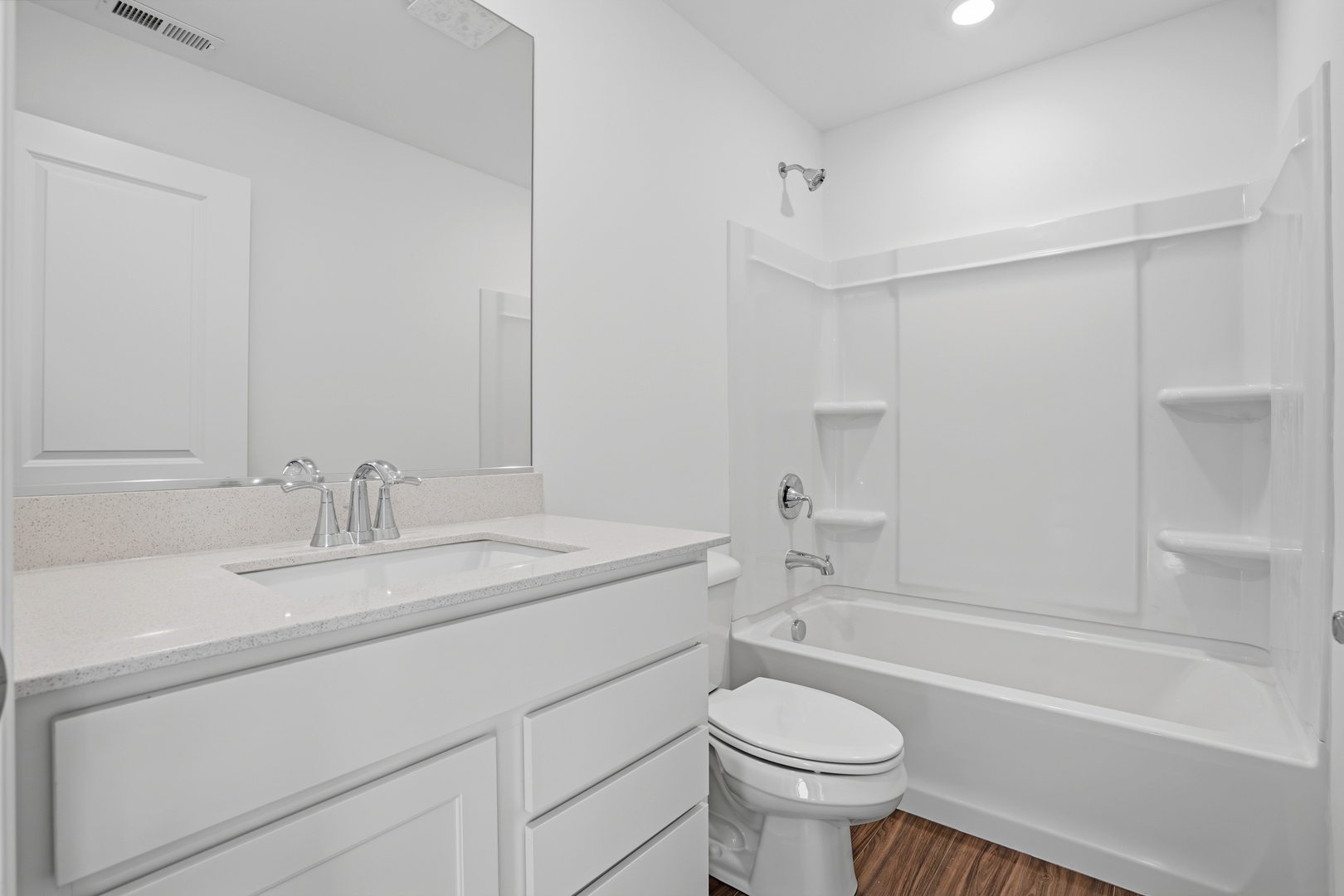 402 Red Oak Circle Volo, IL 60020 - Photo 15 of 20 a bathroom with a sink toilet vanity and bathtub