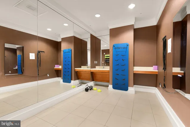 $425,000 | 8220 Crestwood Heights Drive, Unit 418, McLean, VA 22102